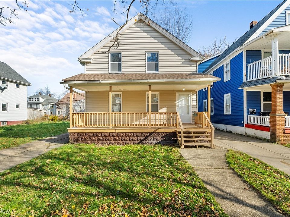 1st image of 2037 W 103rd St