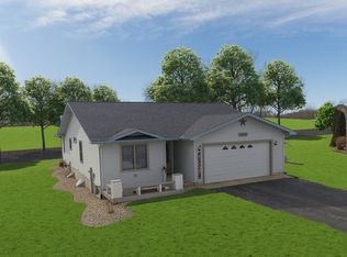 1538 Wright Dr, Sandwich, IL 60548