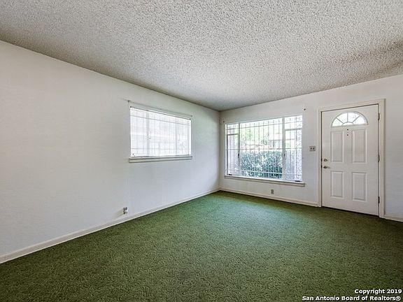 5th image of 410 Channing Ave