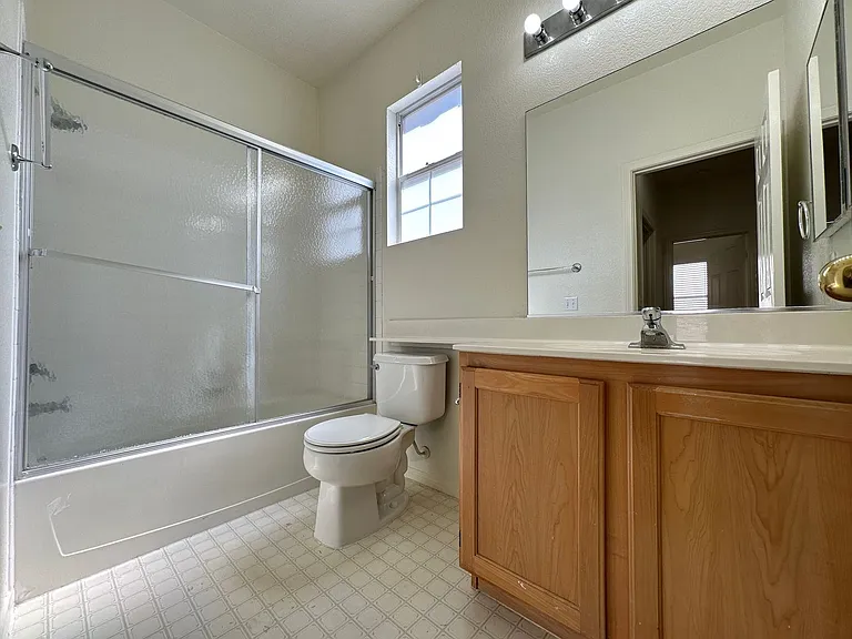 1109 Milpas Ln — Photo 13
