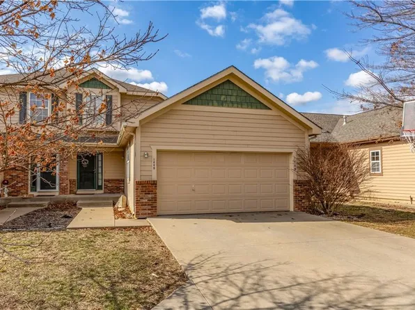 1449 Legends Cir, Lawrence, KS 66049