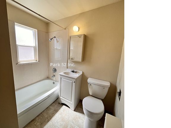 5th image of 5240 S Puget Sound Ave APT 14