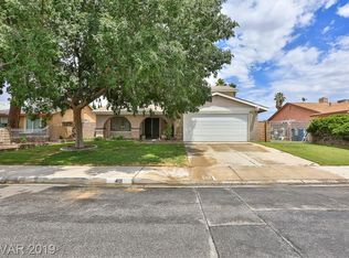 401 Courtney Ln, Las Vegas, NV 89107