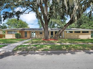 6895 Howalt Dr, Jacksonville, FL 32277