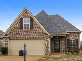 7911 Hemlock Dr, Southaven, MS 38671