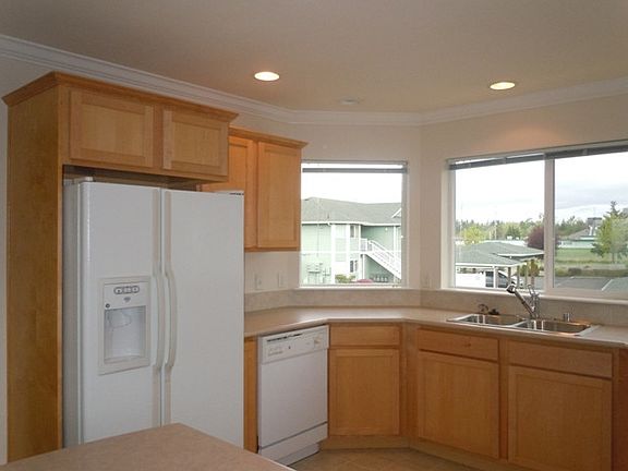 4th image of 921 Orchid Pl Unit 201