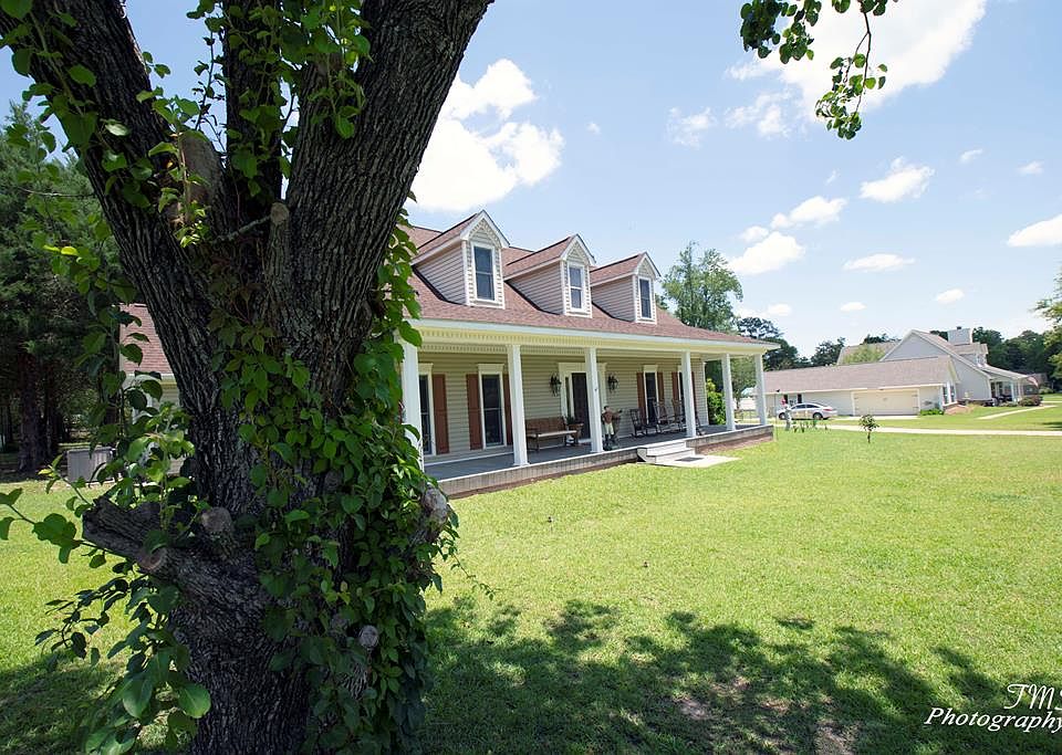 1st image of 203 Creek Ridge Rd