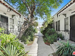 1038 W 57th St, Los Angeles, CA 90037