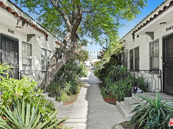 1038 W 57th St, Los Angeles, CA 90037