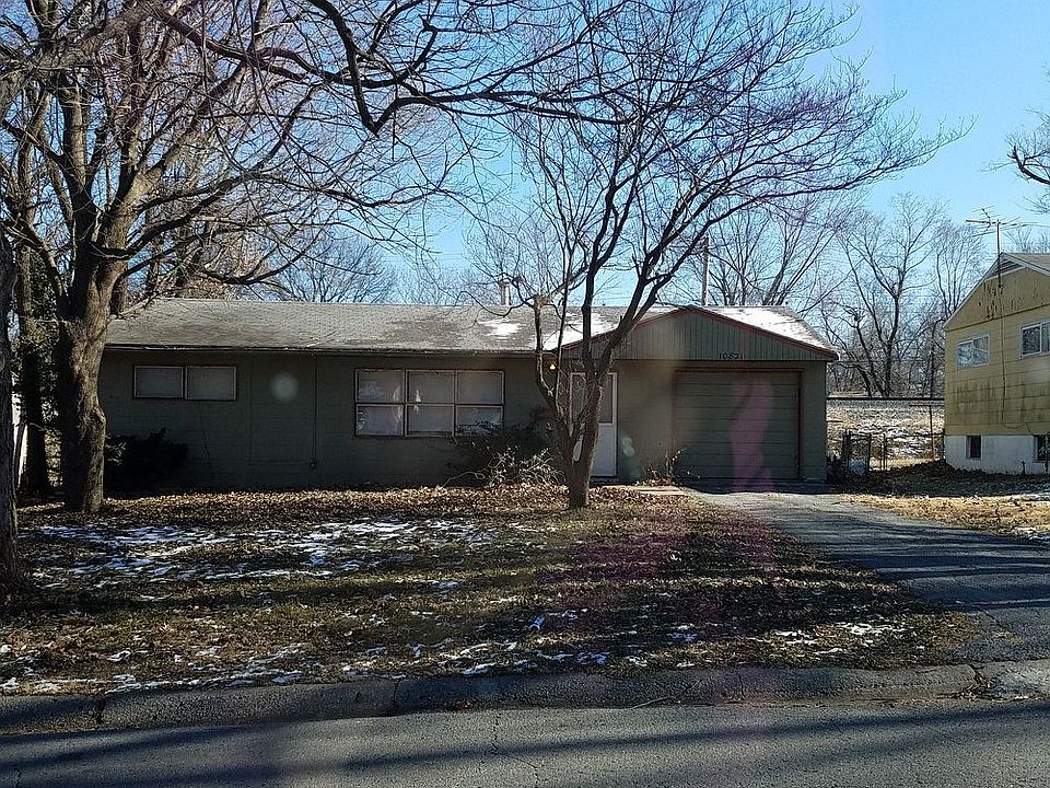 1st image of 10821 Ewing Ave