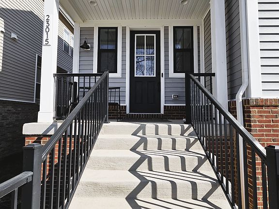 2nd image of 23015 Glenwood Heights Cir