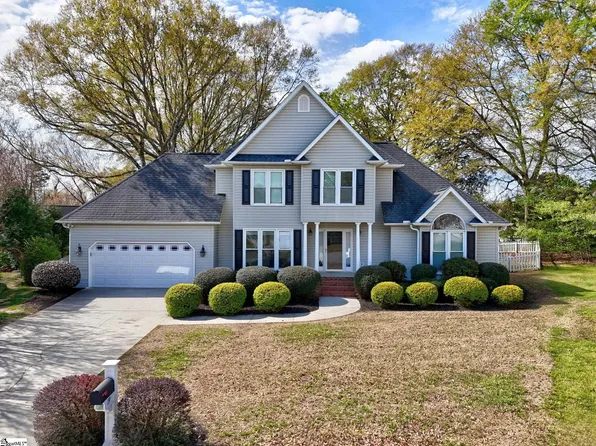 19 Parkcrest Ct, Simpsonville, SC 29681