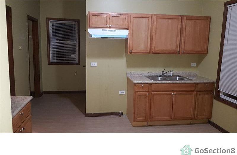 2nd image of 14421 Park Ave