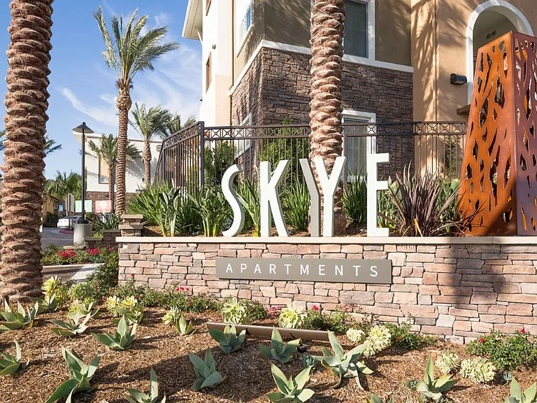 Skye Apartments — Photo 21