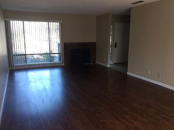 4th image of 828 Scott Blvd