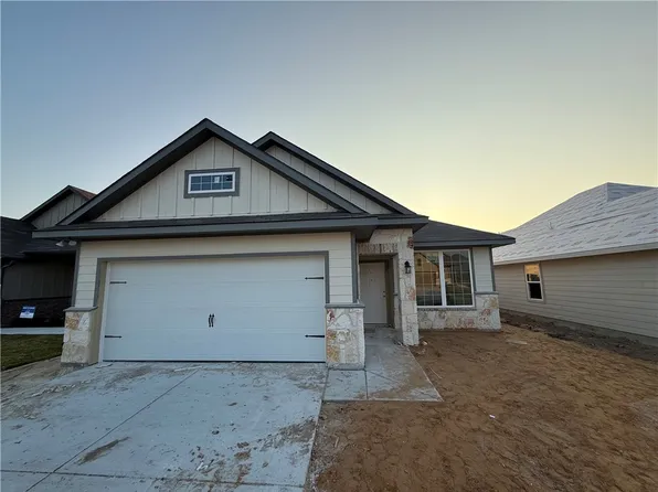 2209 Terrilyn Ct, Bryan, TX 77807