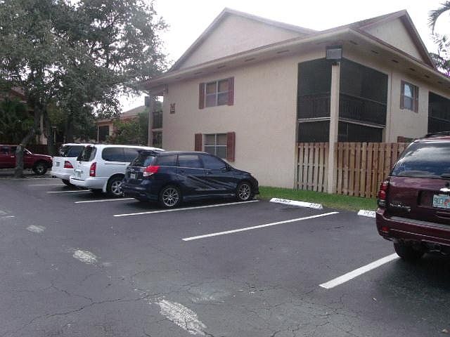 2nd image of 11295 SW 88th St #111M