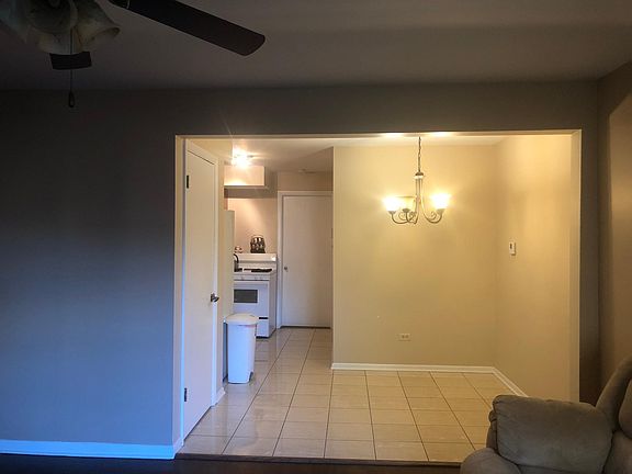 5th image of 34 King Arthur Ct APT 6