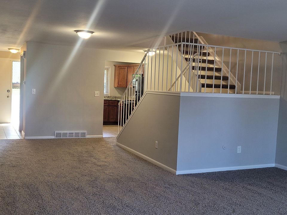 1st image of 325 Highland Ave