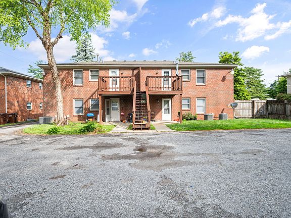 2nd image of 3301 Orchard Manor Cir #4