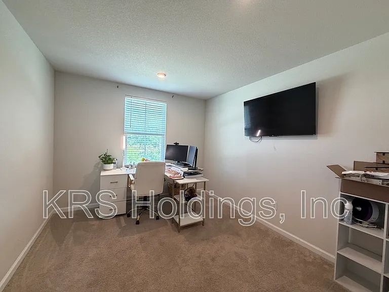436 Forecastle St — Photo 14