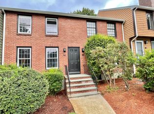 11 Gooseneck Ln #11, Swampscott, MA 01907