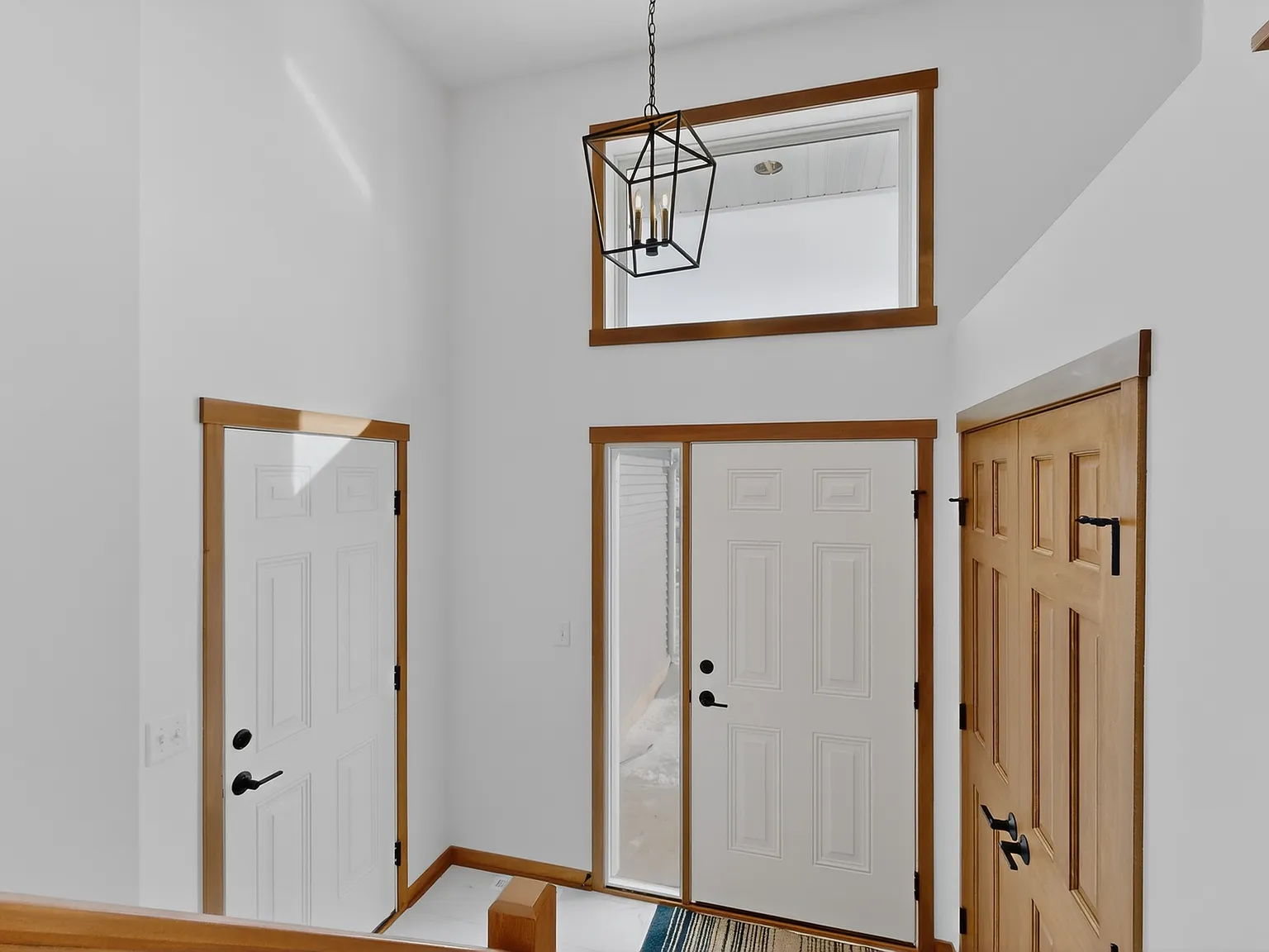 4 bed, 2212 sqft, $2,600 — Photo 3