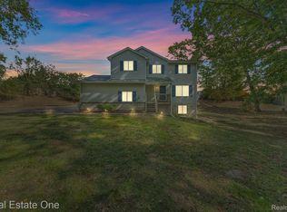 3030 Terry St, Walled Lake, MI 48390