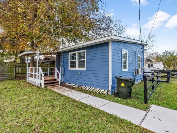 4126 Paladino St, Bacliff, TX 77518