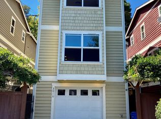 3016 SW Hinds St, Seattle, WA 98126