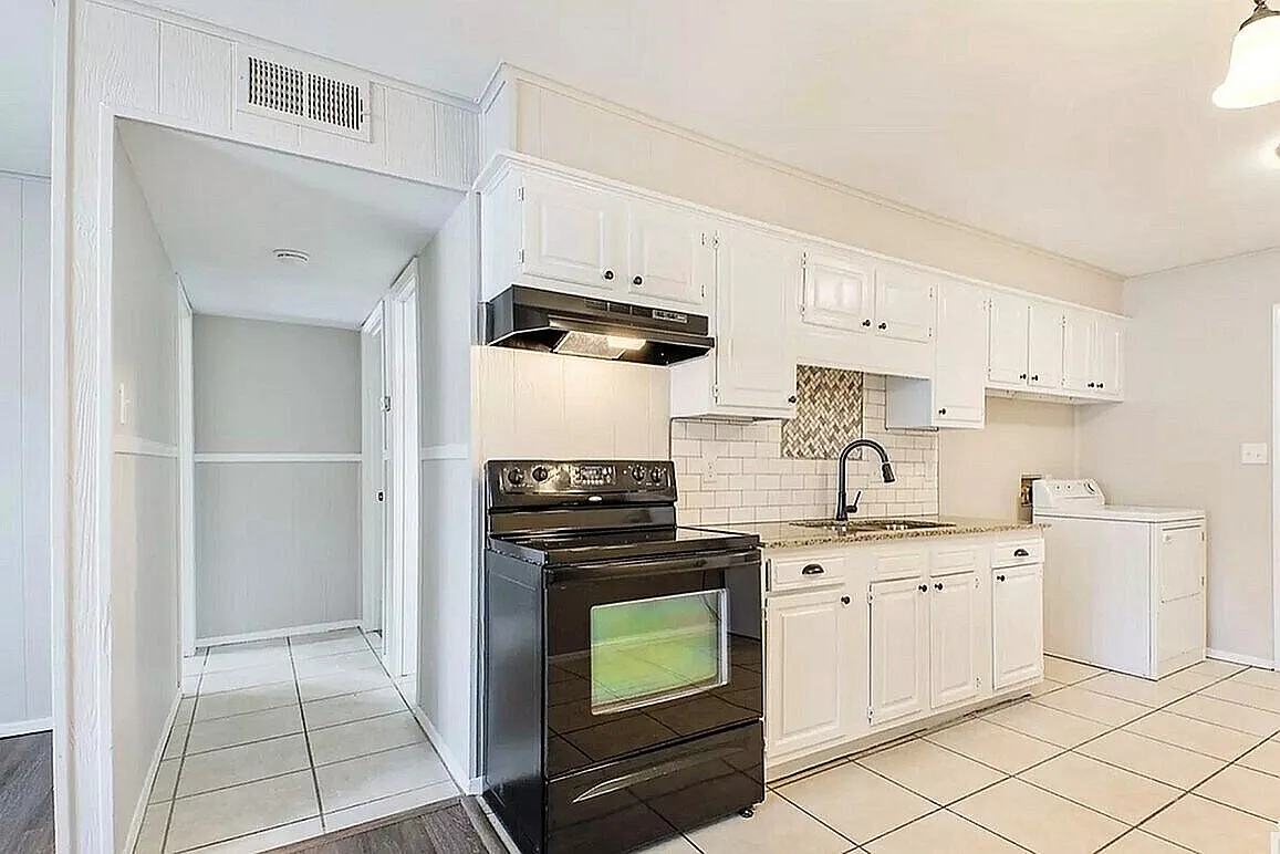 Morningside Apartments — Photo 2