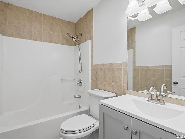 17 Watkins Dr — Photo 21