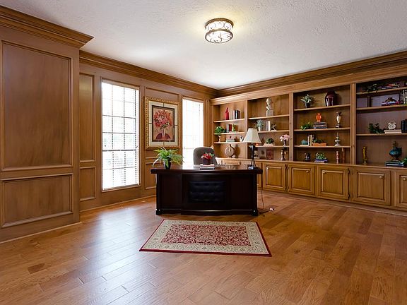 5th image of 1415 Mission Springs Dr