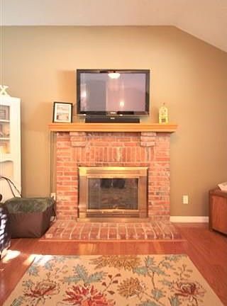 2832 Kensington Rd Lawrence, KS listing photo #5