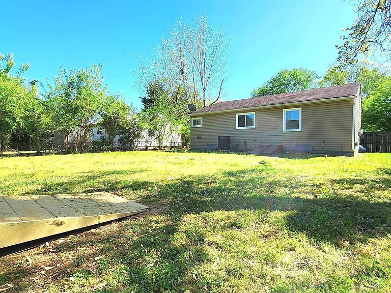 5 Glenwood Dr — Photo 6