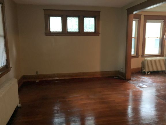 981 Reaney - Living Room_08022016