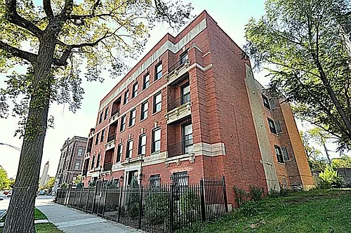 529 E Oakwood Blvd #2 Photo 1