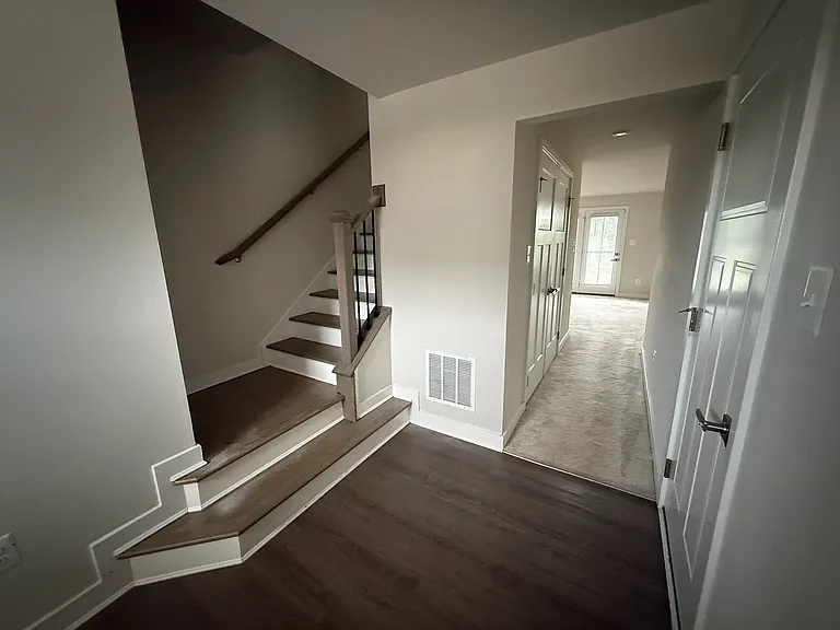 122 Fletcher Cir — Photo 5