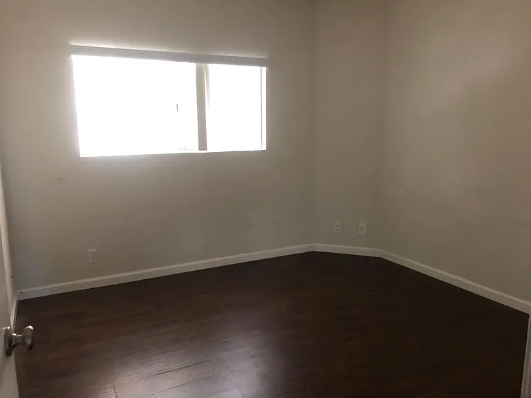 11925 Riverside Dr #11 — Photo 3