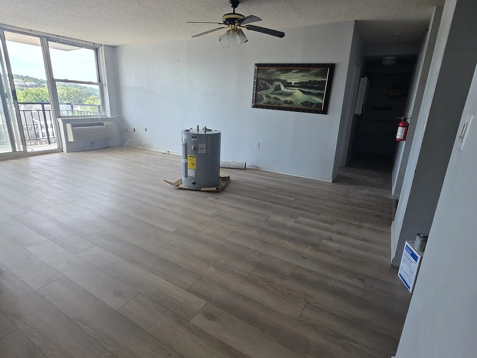 1 bed, 827 sqft, $2,800 — Photo 2