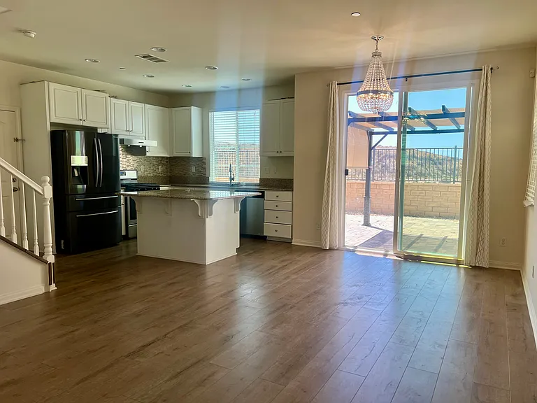 1520 Franceschi Dr — Photo 3