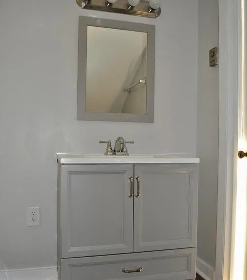 35U at 45 West Main Street — Photo 12