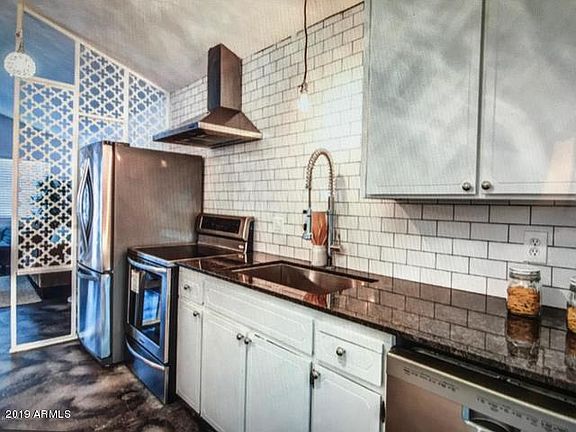 3rd image of 2309 S College Ave