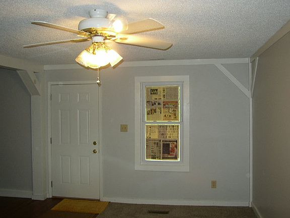 5th image of 1207 Tinhouse Rd