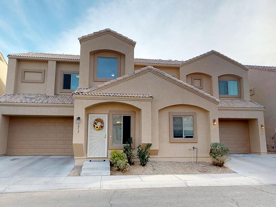1 2717 E Schiliro Front of House