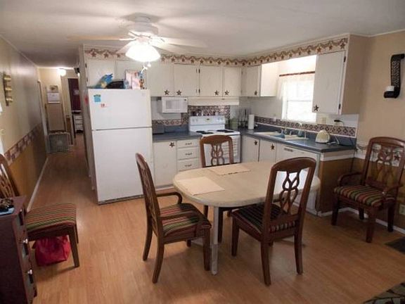 4th image of 11145 Bluebird Dr