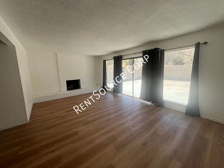 850 Linda Ln — Photo 7