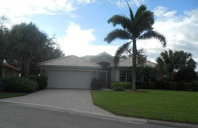 1st image of 12571 Lake Run Dr