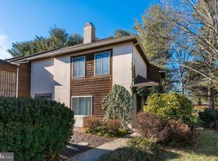 440 Stonegate Ct, Millersville, PA 17551