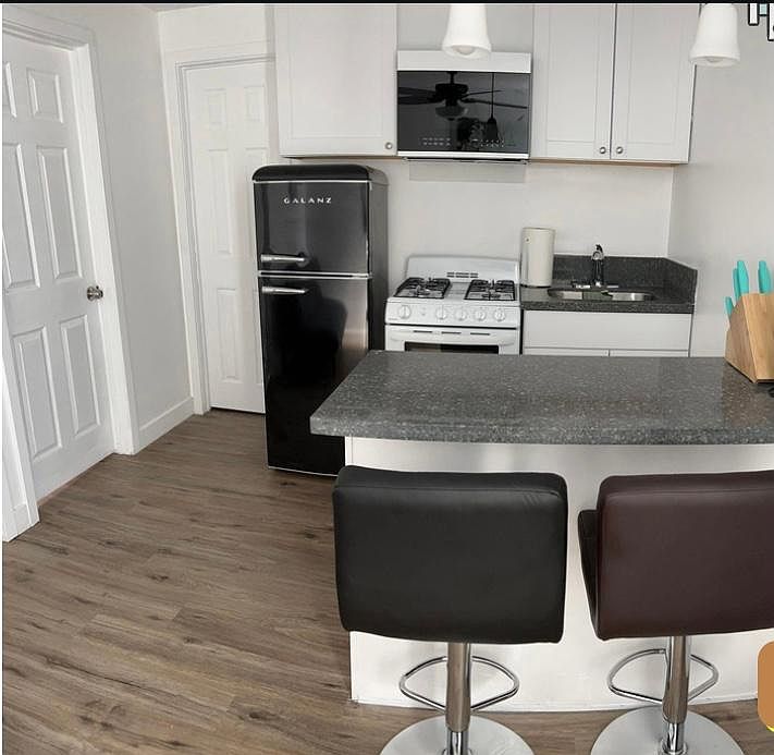 1st image of 3564B Clairemont Mesa Blvd